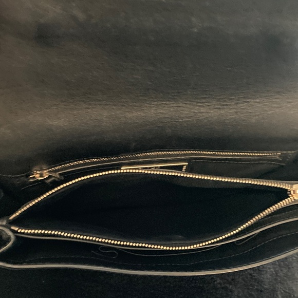 Valentino Garavani Black Leather Clutch/large wristlet - Picture 8 of 11